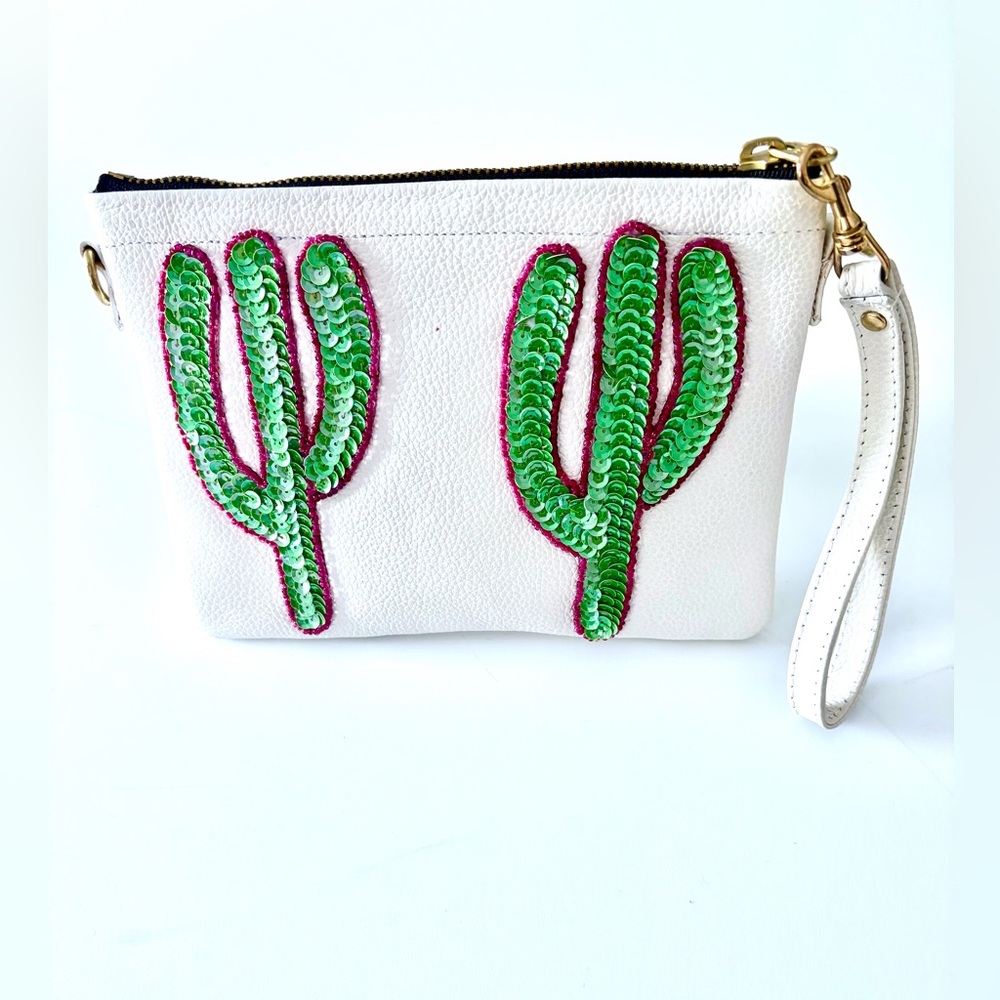 New Tea & Tequila Tropical Resort Sequin Cacti White Crossbody/Clutch Handbag